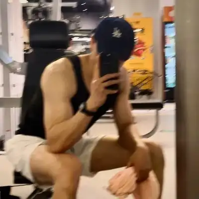 何文巧